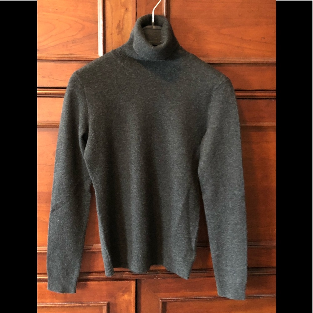 Ralph Lauren Petites Cotton Turtleneck Sweater. M